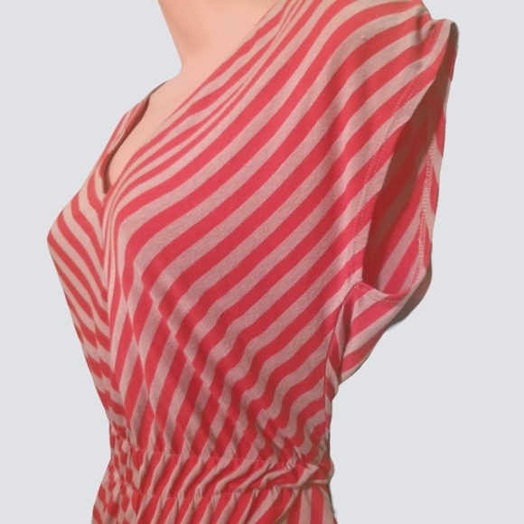 Charlotte Russe Red & White Striped Patterned High Low Dress Size Small - Picture 4 of 10